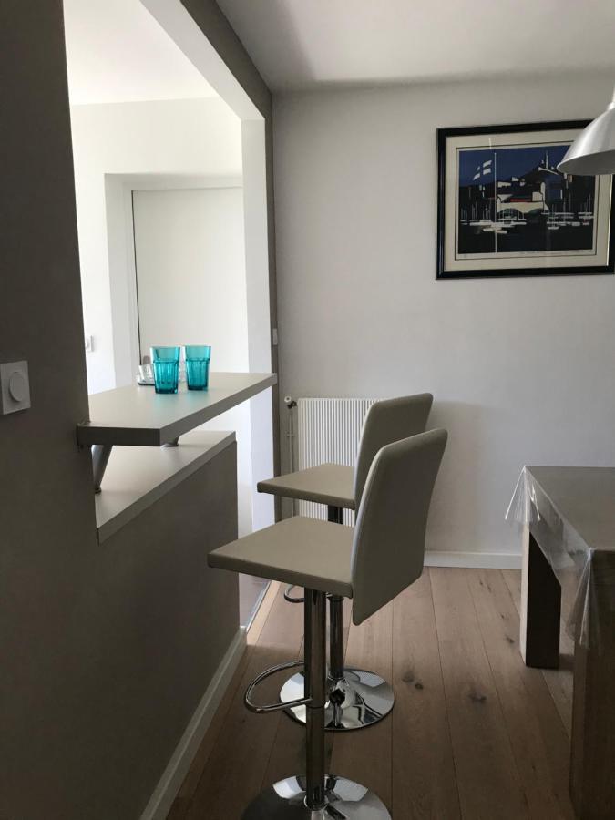 Le Cezanne, 200m Plage, Grand Balcon ,wifi, Apartment *